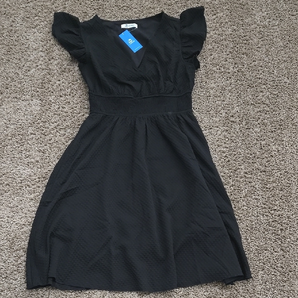 Cupshe Black Fit and Flare Midi Dress with Crew Neck